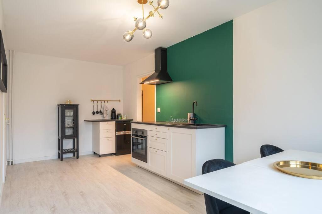 Appartement Cosy Art Deco/ Proche Centre-Ville น็องต์ ภายนอก รูปภาพ