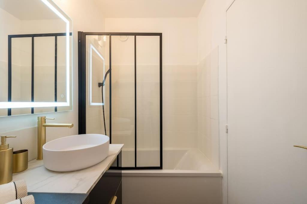 Appartement Cosy Art Deco/ Proche Centre-Ville น็องต์ ภายนอก รูปภาพ